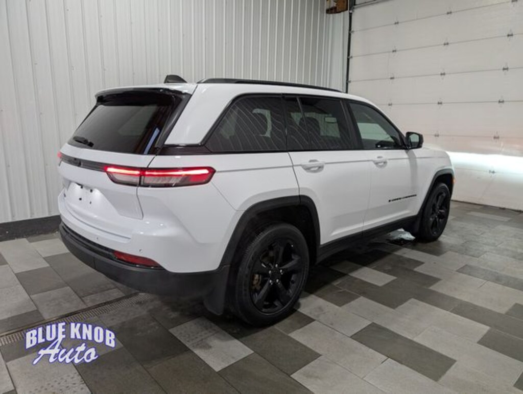 Used 2023 Jeep Grand Cherokee Altitude X SUV