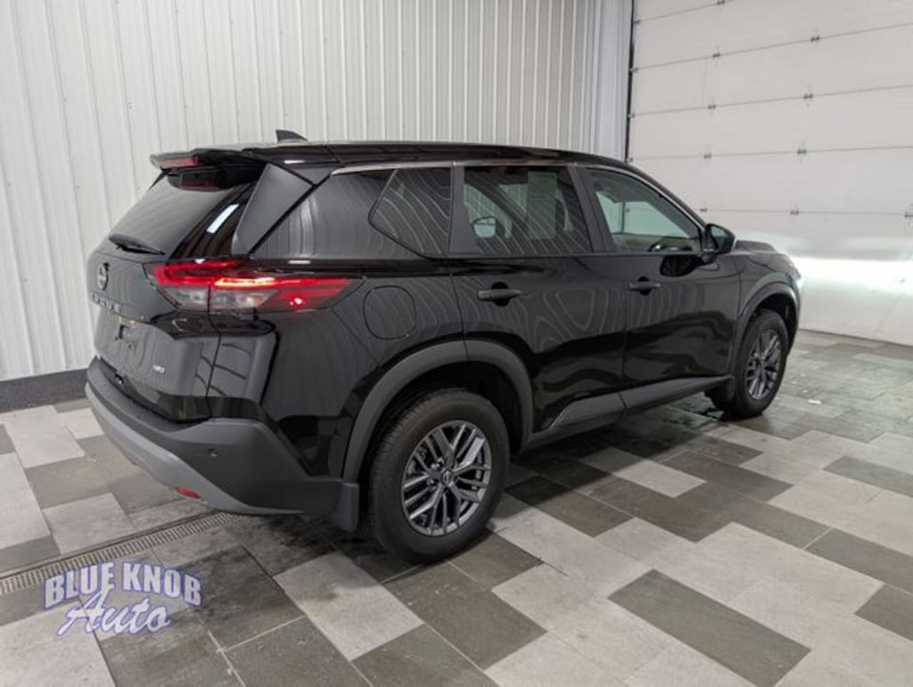 Used 2023 Nissan Rogue S SUV