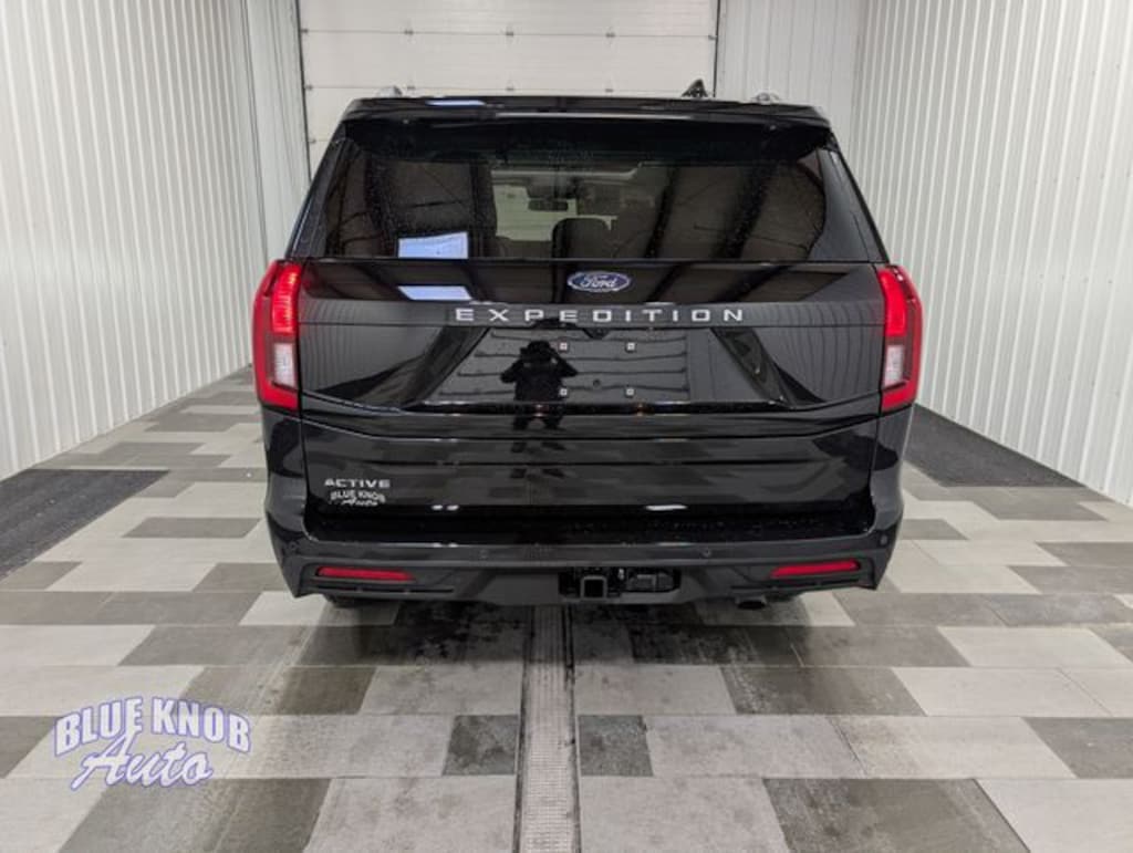 Used 2025 Ford Expedition Active SUV
