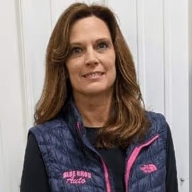 Staff member Teresa Benson from ID_929c51