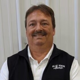 Staff member Tracy Swope from ID_929c51
