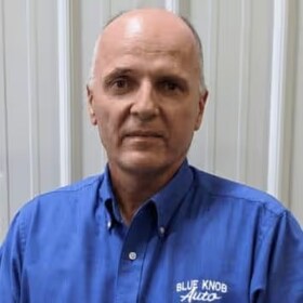 Staff member Scott Cunningham from ID_929c51