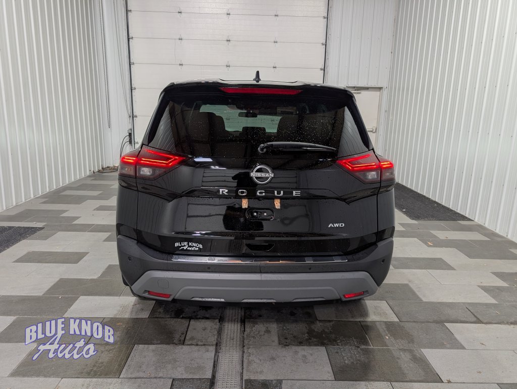 Used 2023 Nissan Rogue S SUV