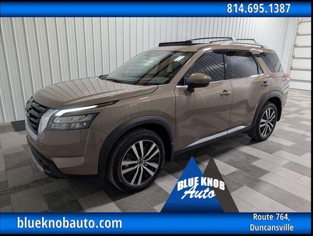 2025 Nissan Pathfinder Platinum 4WD's photo