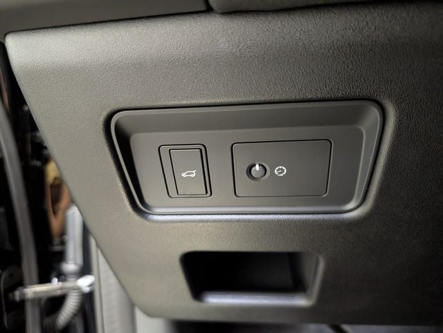 2025 Land Rover Discovery S - Photo 22