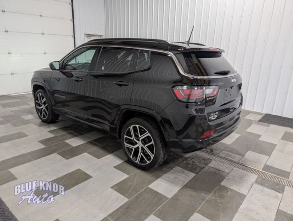 Used 2024 Jeep Compass Limited SUV