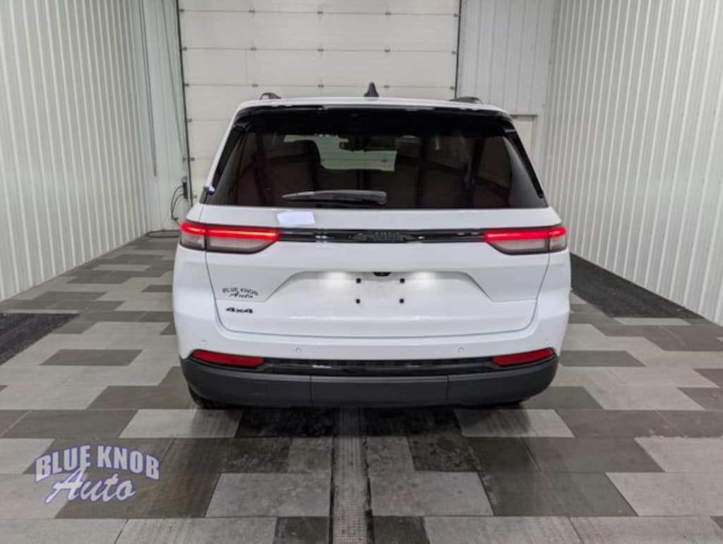 Used 2023 Jeep Grand Cherokee Altitude X SUV