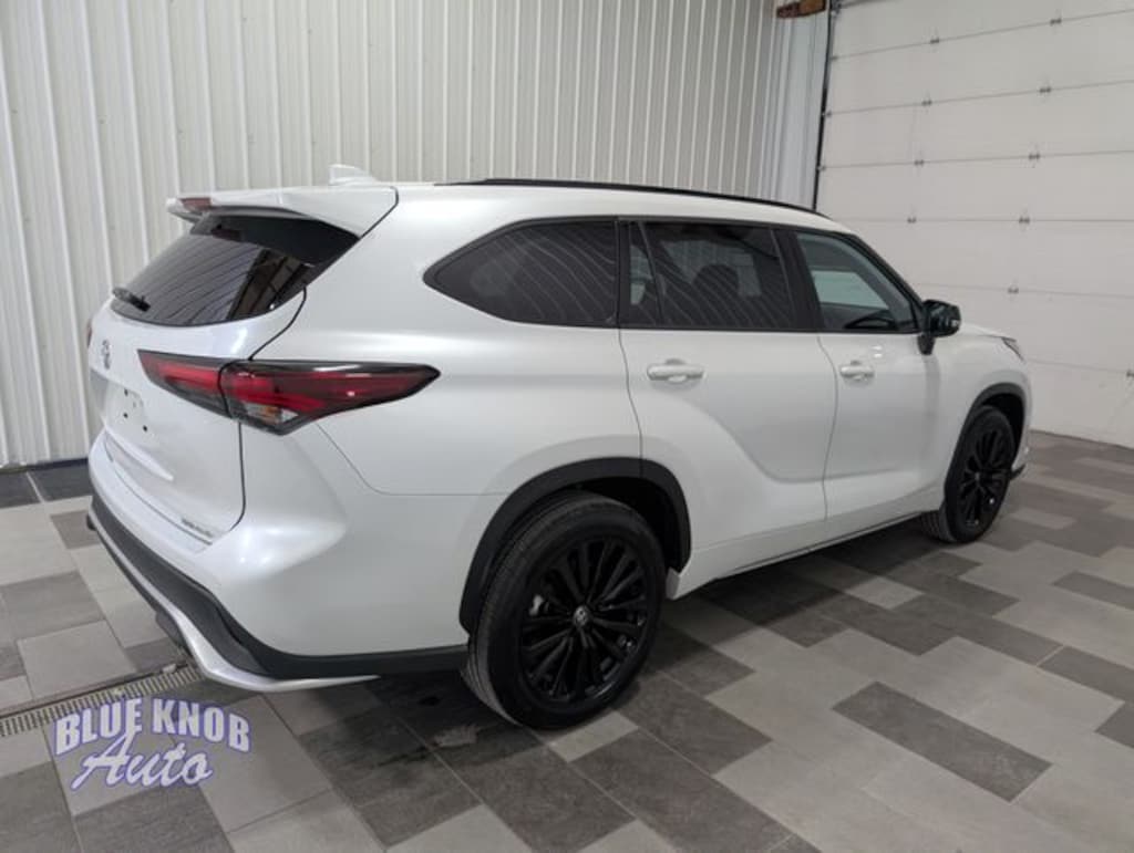 Used 2025 Toyota Highlander XSE SUV