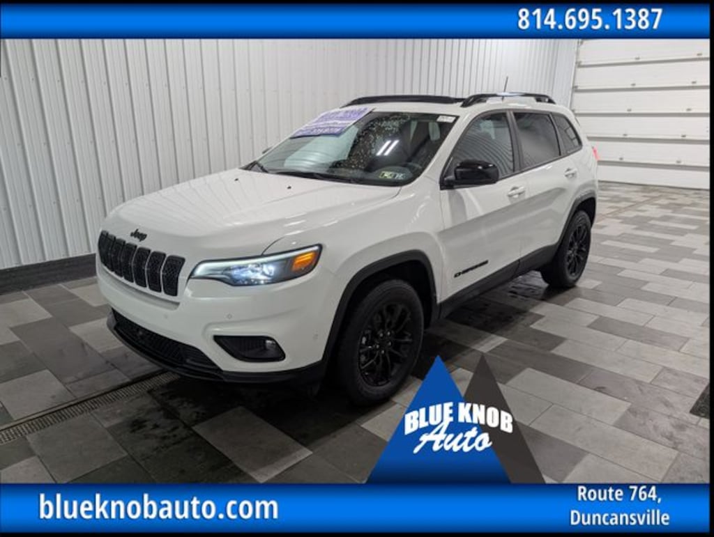 Used 2023 Jeep Cherokee Altitude SUV