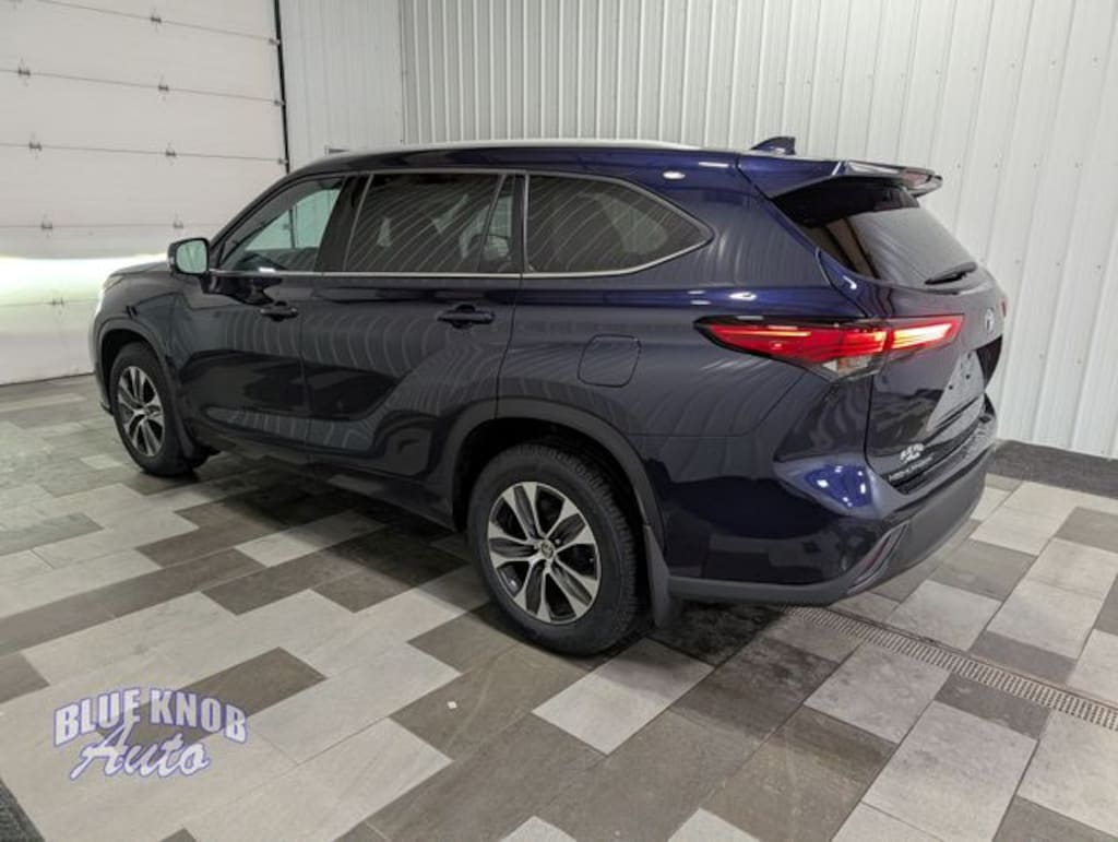 Used 2022 Toyota Highlander XLE SUV