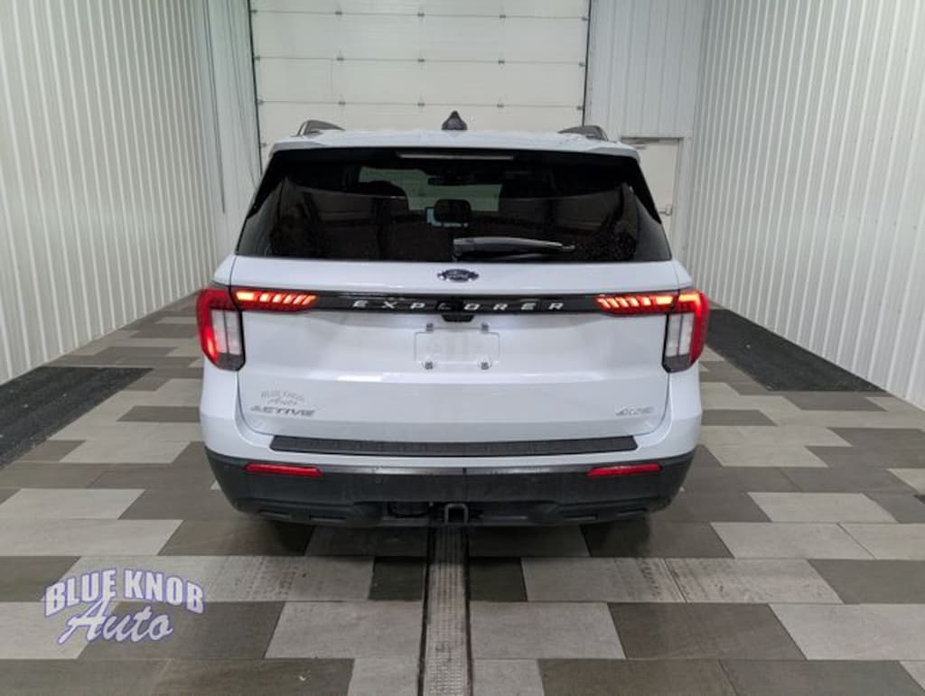 Used 2025 Ford Explorer Active SUV