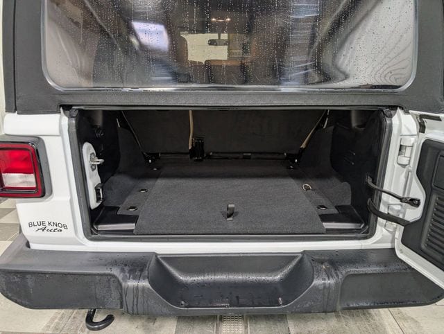 2022 Jeep Wrangler Unlimited Willys - Photo 21