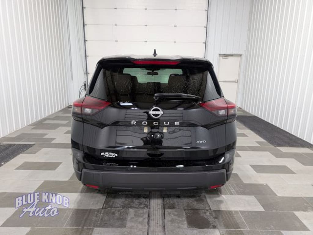 Used 2024 Nissan Rogue S SUV