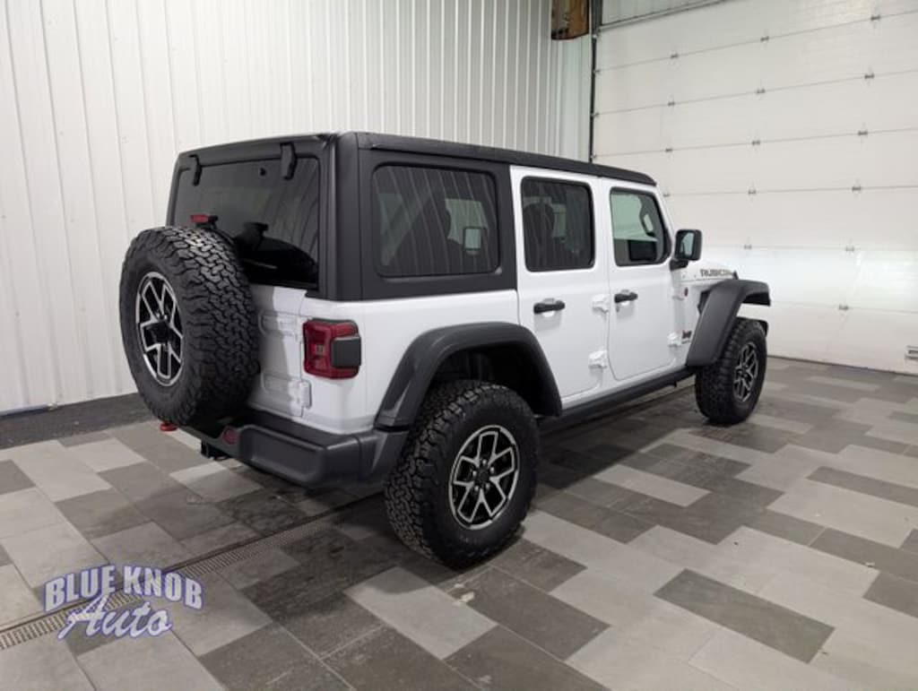 Used 2025 Jeep Wrangler Rubicon SUV