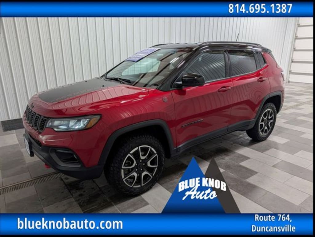 Used 2025 Jeep Compass Trailhawk SUV