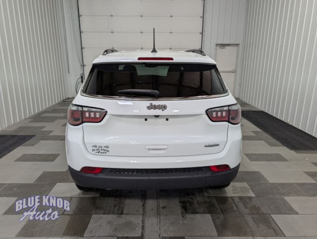 Used 2025 Jeep Compass Latitude SUV