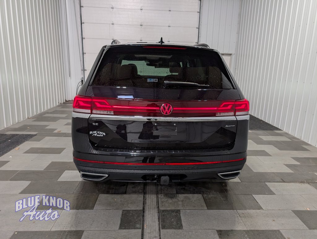 Used 2024 Volkswagen Atlas 2.0T SE w/Technology SUV