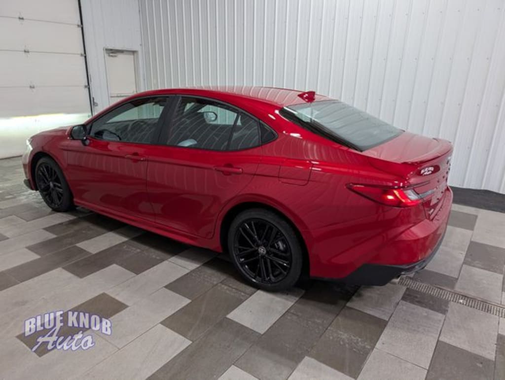 Used 2026 Toyota Camry SE Sedan