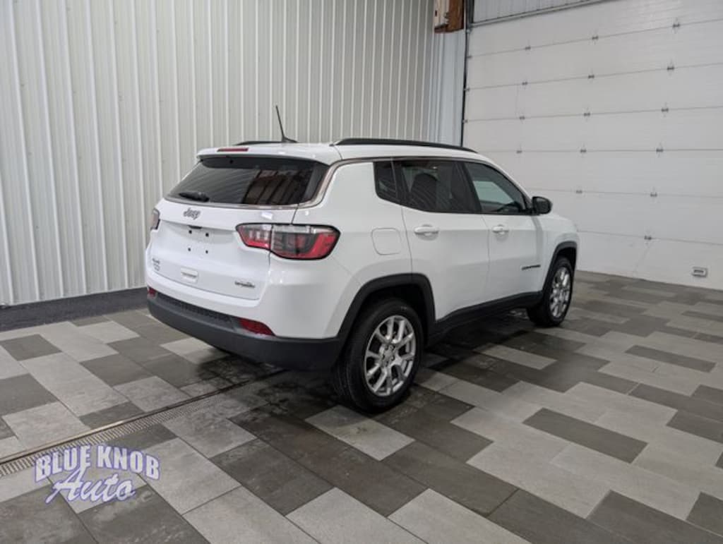 Used 2023 Jeep Compass Latitude Lux SUV