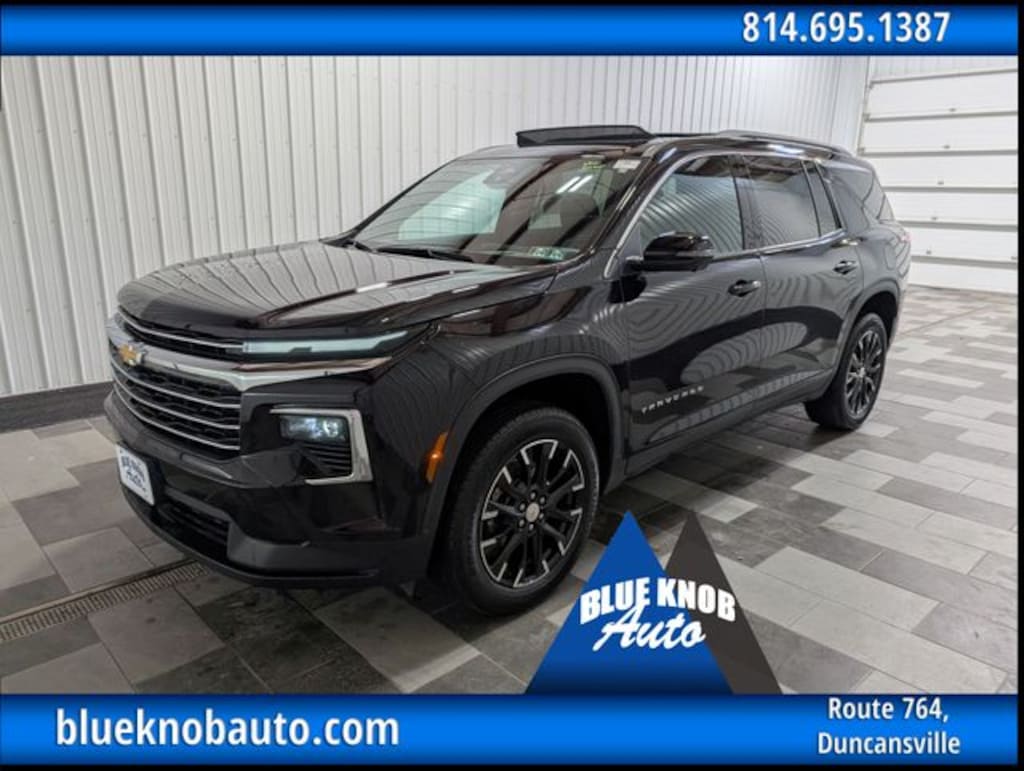 Used 2025 Chevrolet Traverse LT SUV