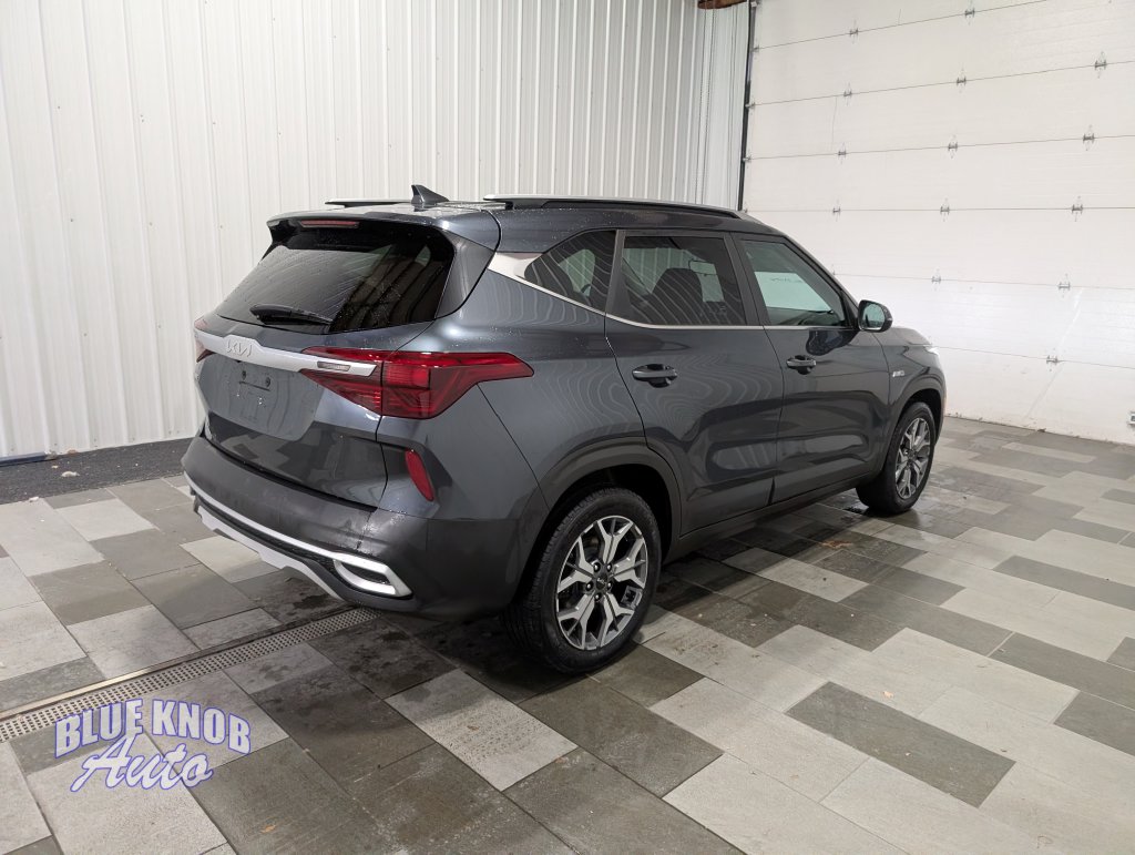 Used 2022 Kia Seltos EX SUV