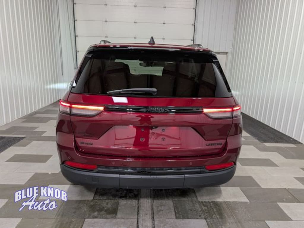 Used 2023 Jeep Grand Cherokee Limited SUV