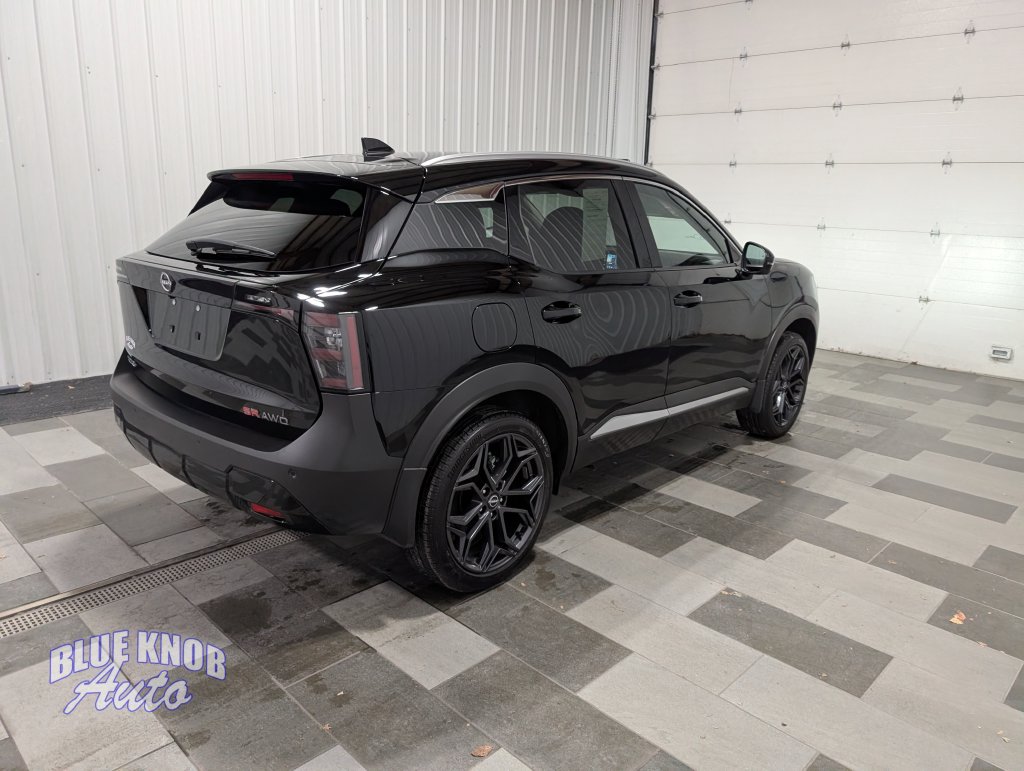 Used 2026 Nissan Kicks SR SUV