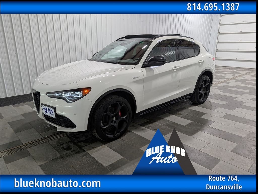  Alfa Romeo Stelvio