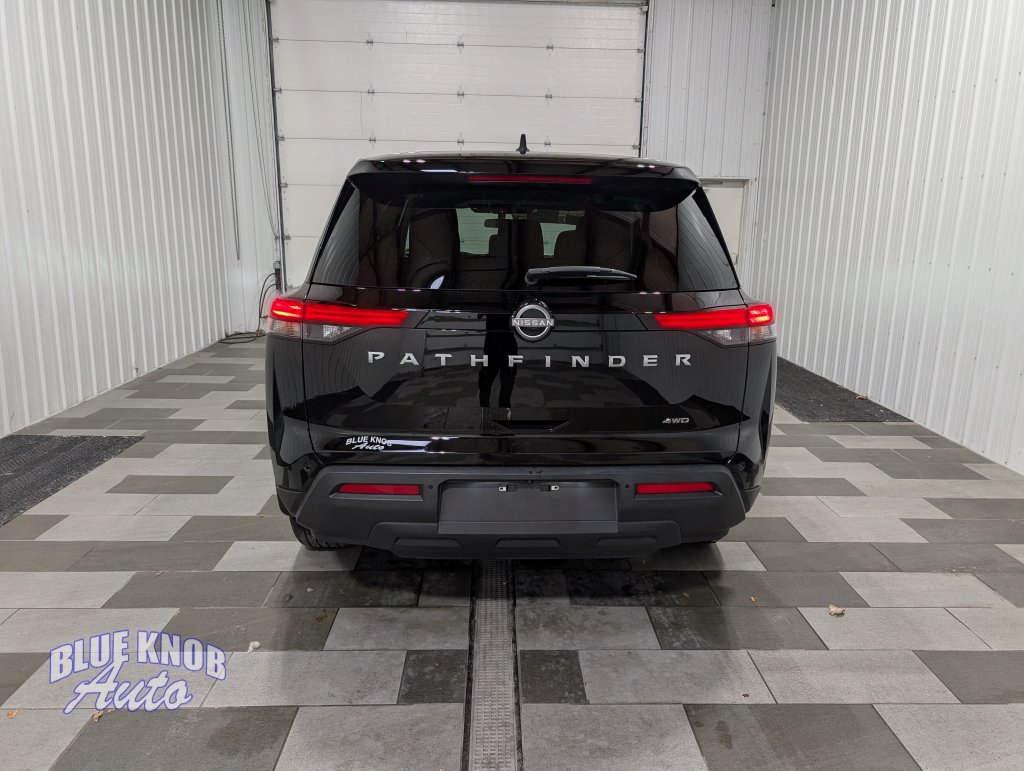 Used 2024 Nissan Pathfinder S SUV