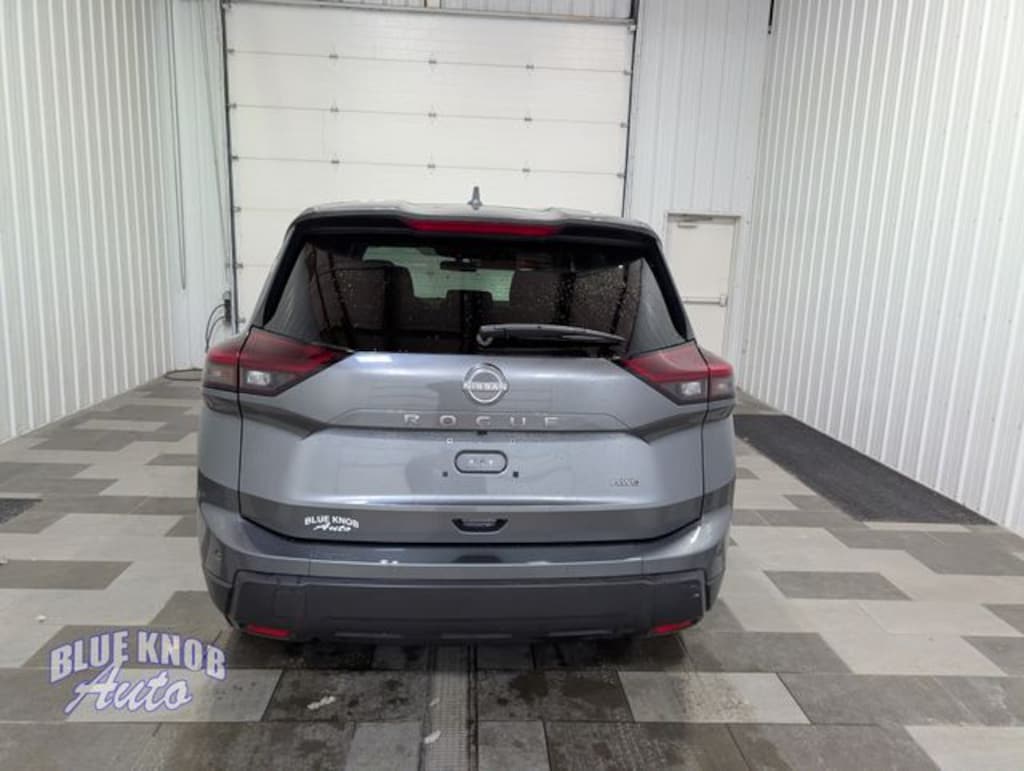 Used 2025 Nissan Rogue SV SUV