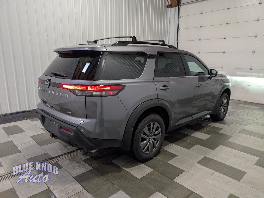 Used 2025 Nissan Pathfinder SV SUV
