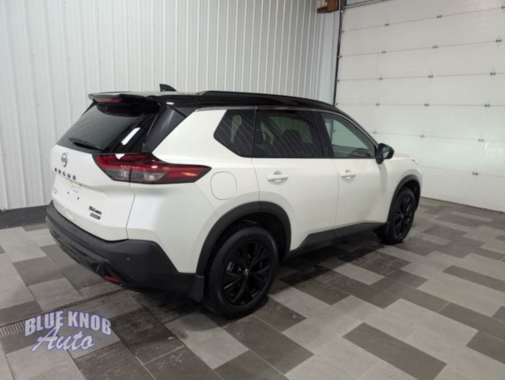 Used 2023 Nissan Rogue SV SUV