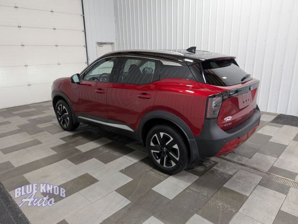 Used 2026 Nissan Kicks SR SUV