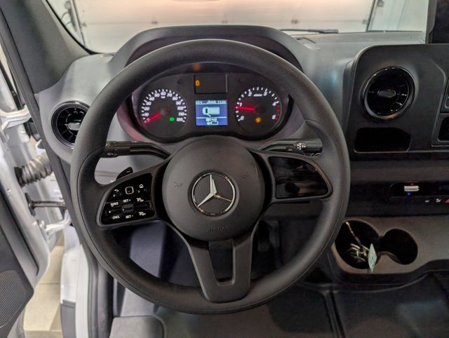 2023 Mercedes-Benz Sprinter Cab Chassis Base - Photo 11