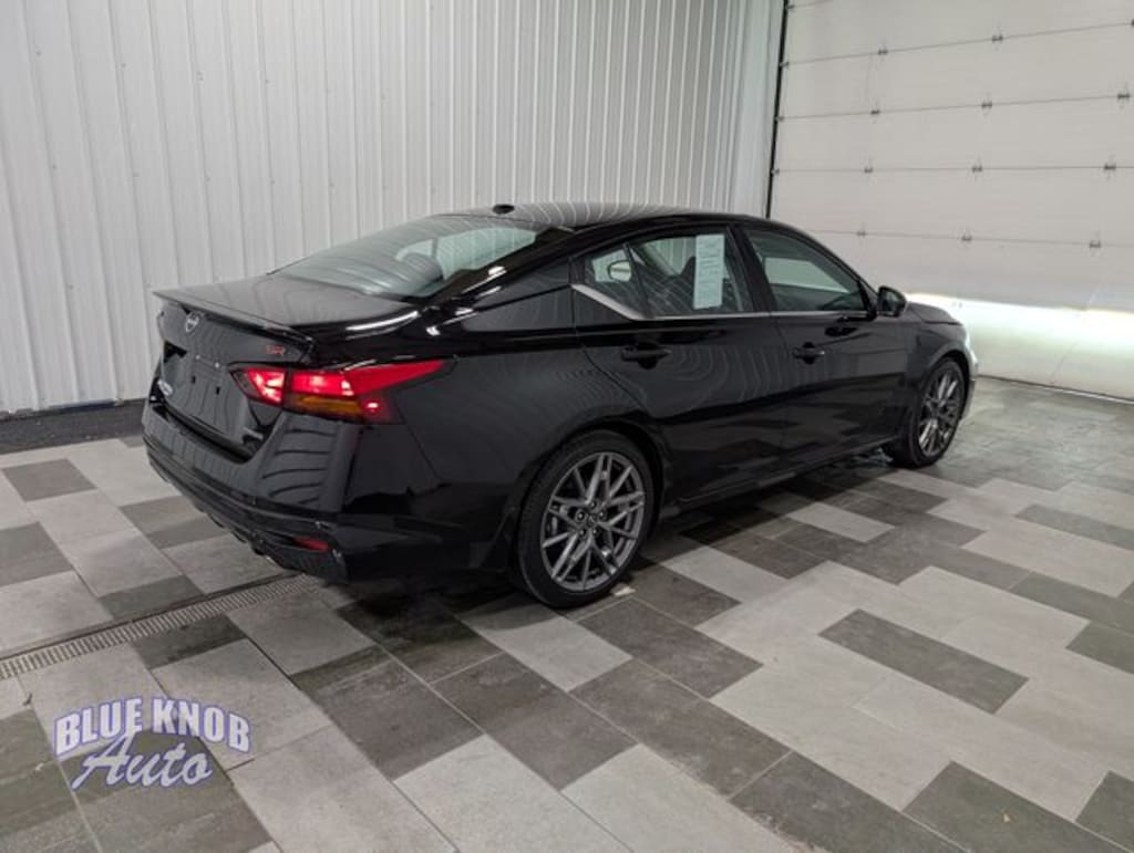Used 2024 Nissan Altima 2.0 SR Sedan