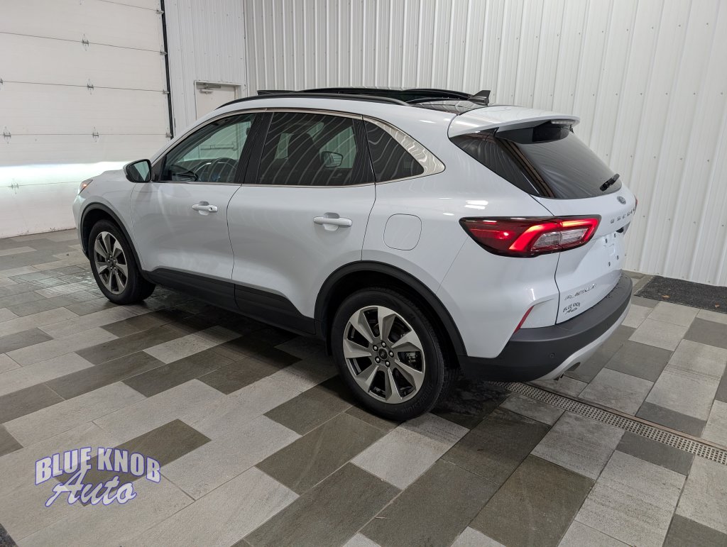 Used 2025 Ford Escape Platinum SUV