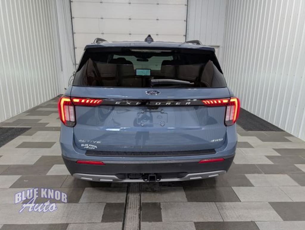 Used 2025 Ford Explorer Active SUV