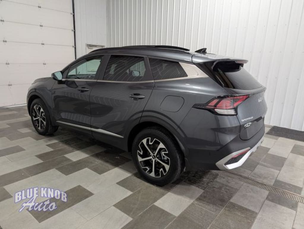 Used 2024 Kia Sportage Hybrid EX SUV