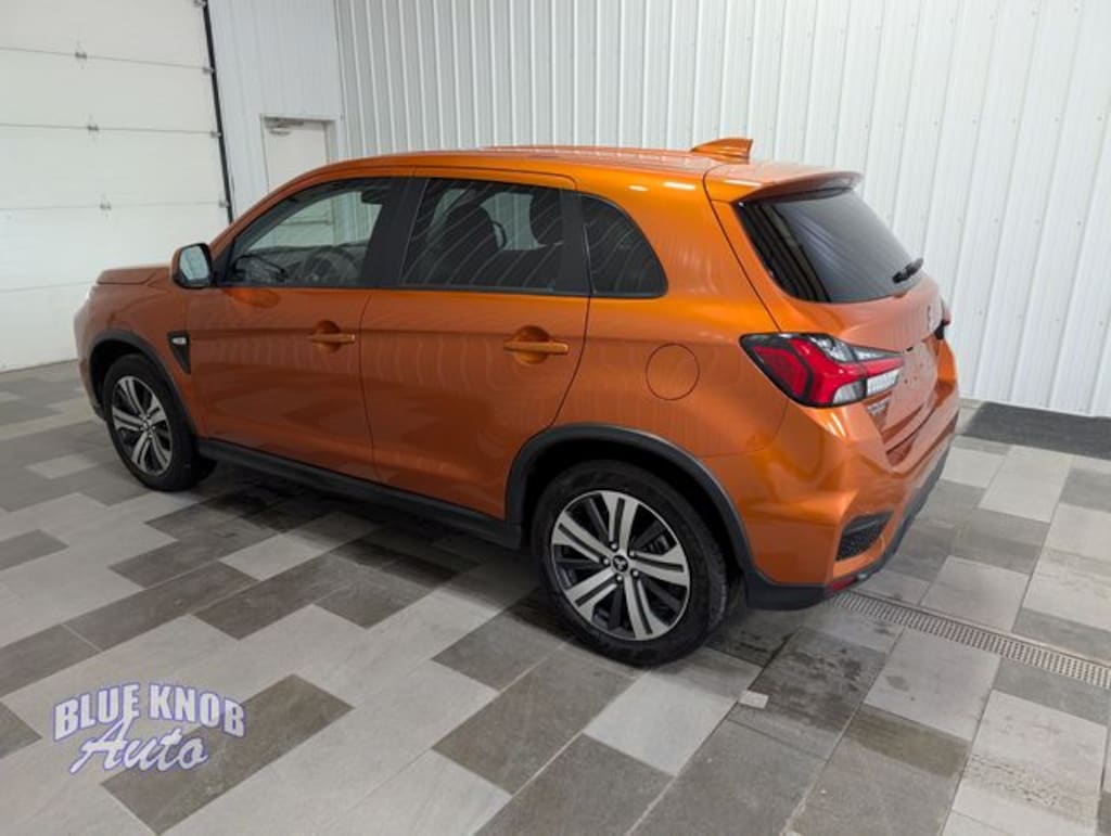 Used 2025 Mitsubishi Outlander Sport 2.0 ES SUV