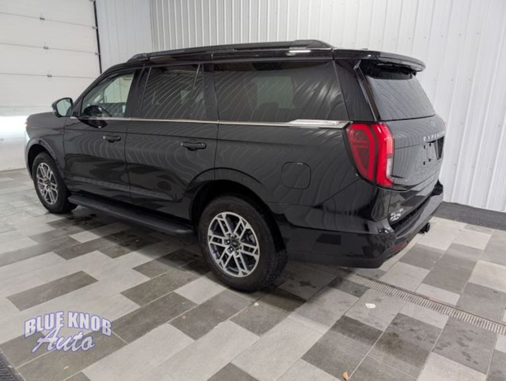 Used 2025 Ford Expedition Active SUV