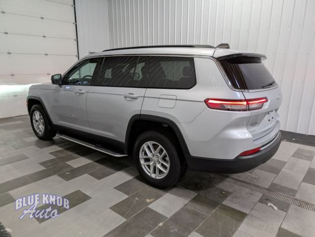 Used 2024 Jeep Grand Cherokee L Laredo SUV