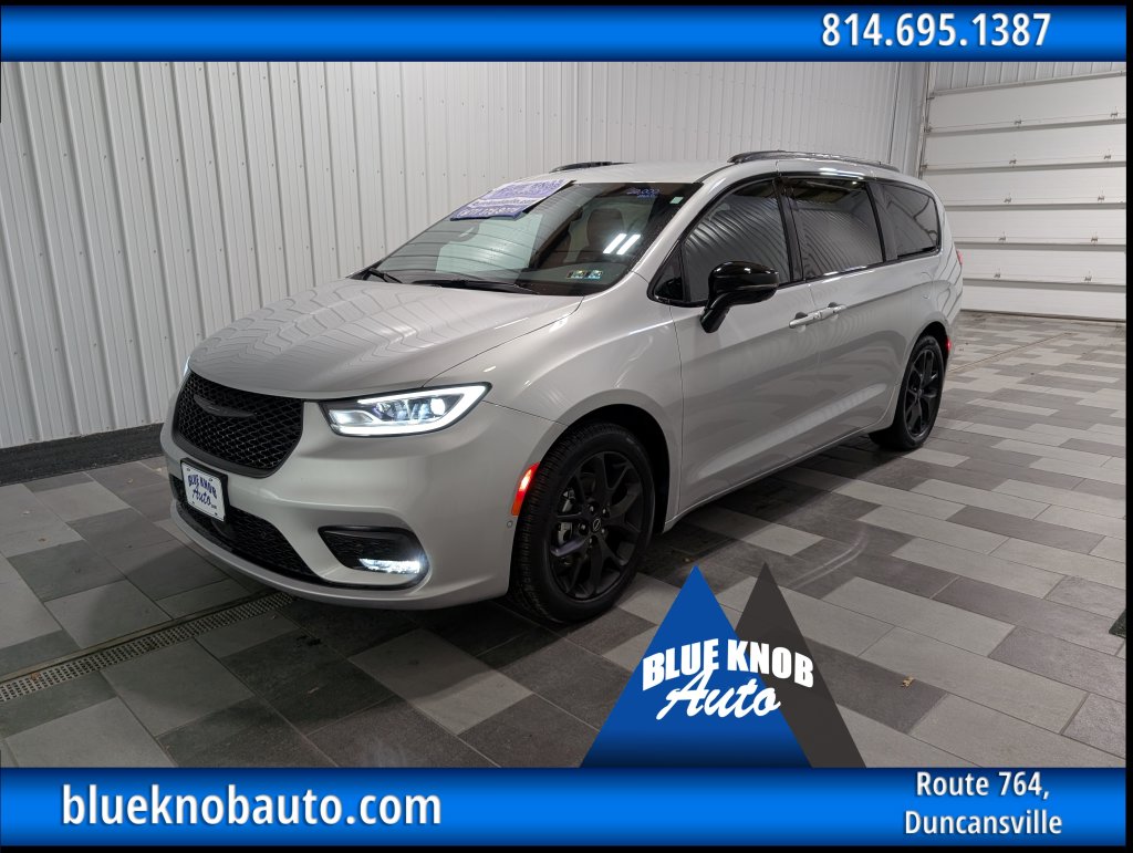 Used 2026 Chrysler Pacifica Select Minivan/Van