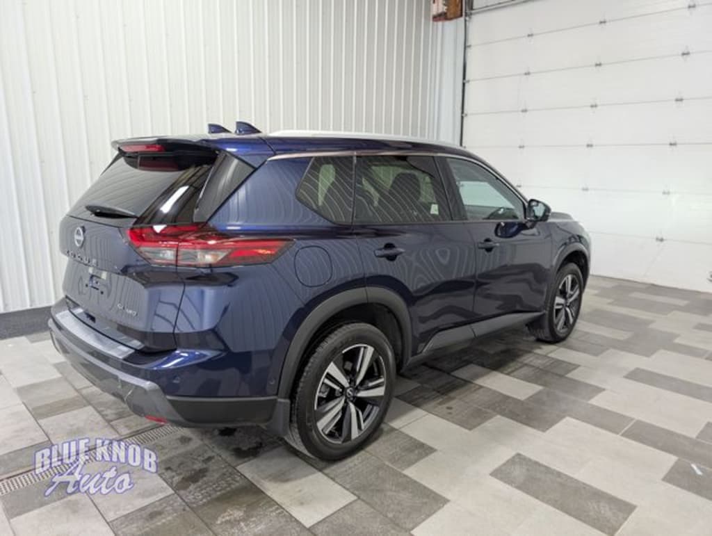 Used 2025 Nissan Rogue SL SUV