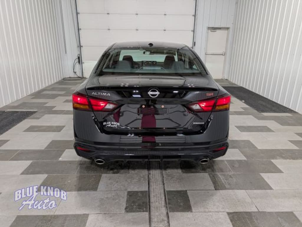 Used 2024 Nissan Altima 2.0 SR Sedan