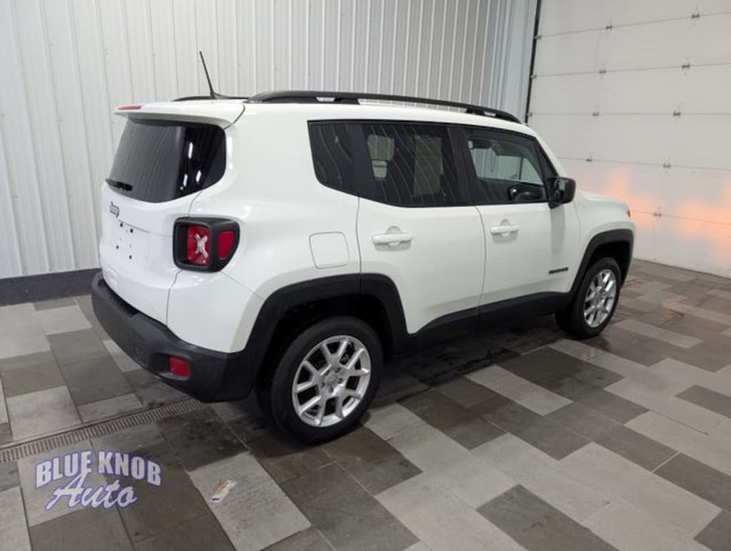 Used 2023 Jeep Renegade Latitude SUV