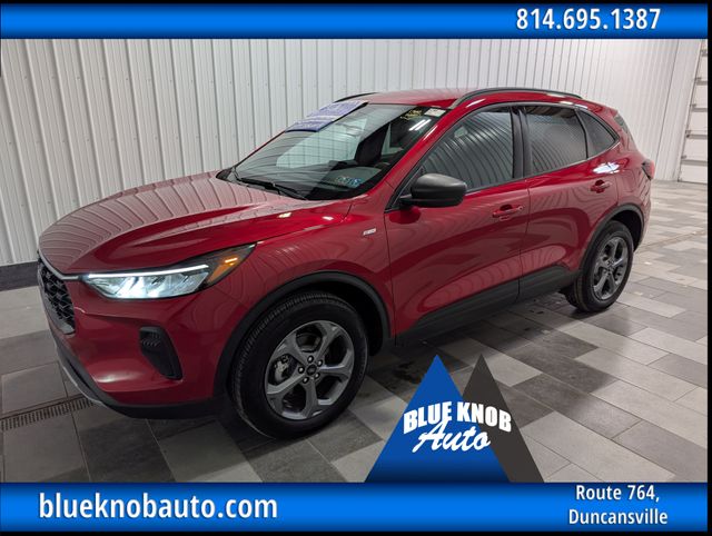 2025 Ford Escape ST-Line AWD's photo