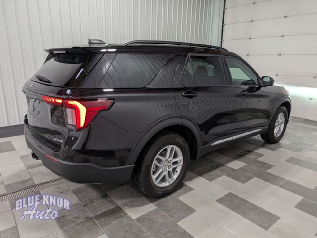 Used 2025 Ford Explorer Active SUV