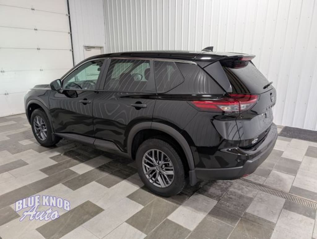 Used 2024 Nissan Rogue S SUV