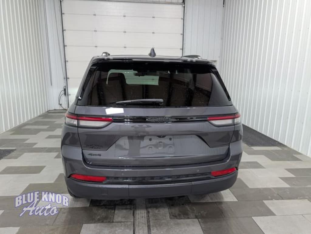 Used 2025 Jeep Grand Cherokee Altitude X SUV