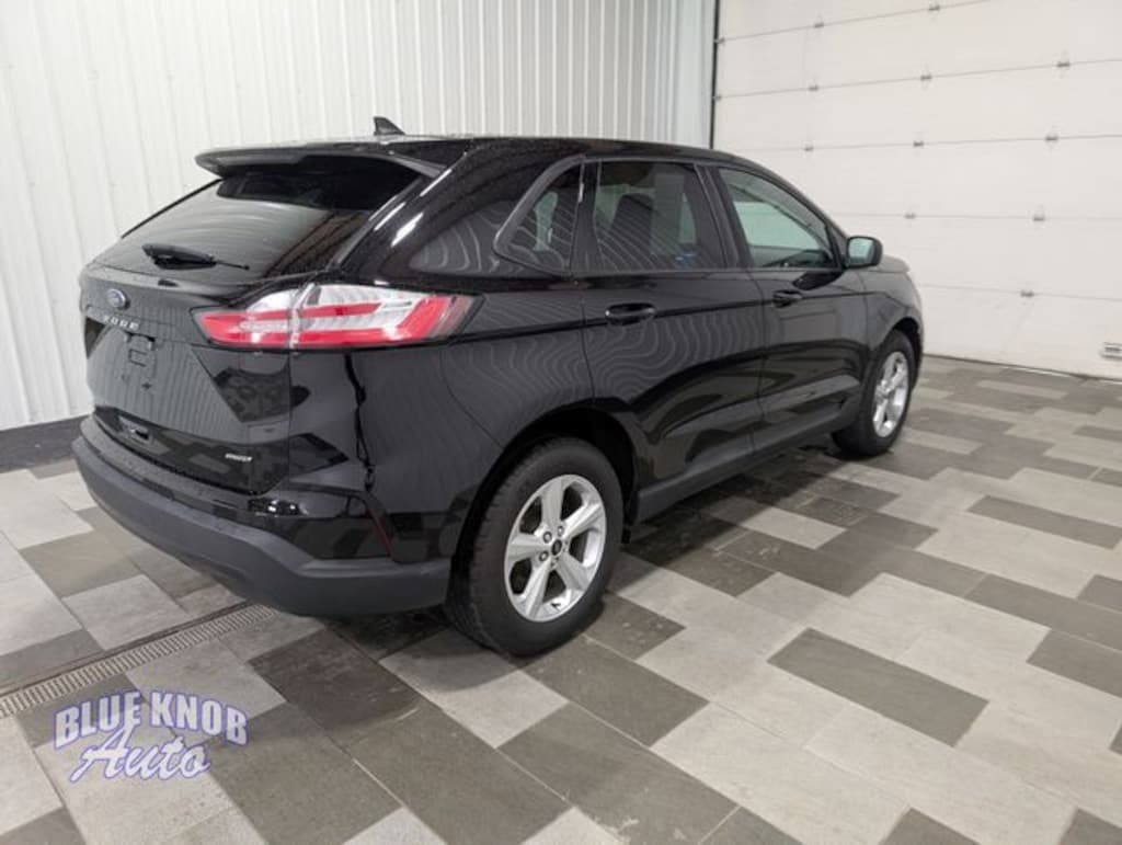 Used 2024 Ford Edge SE SUV